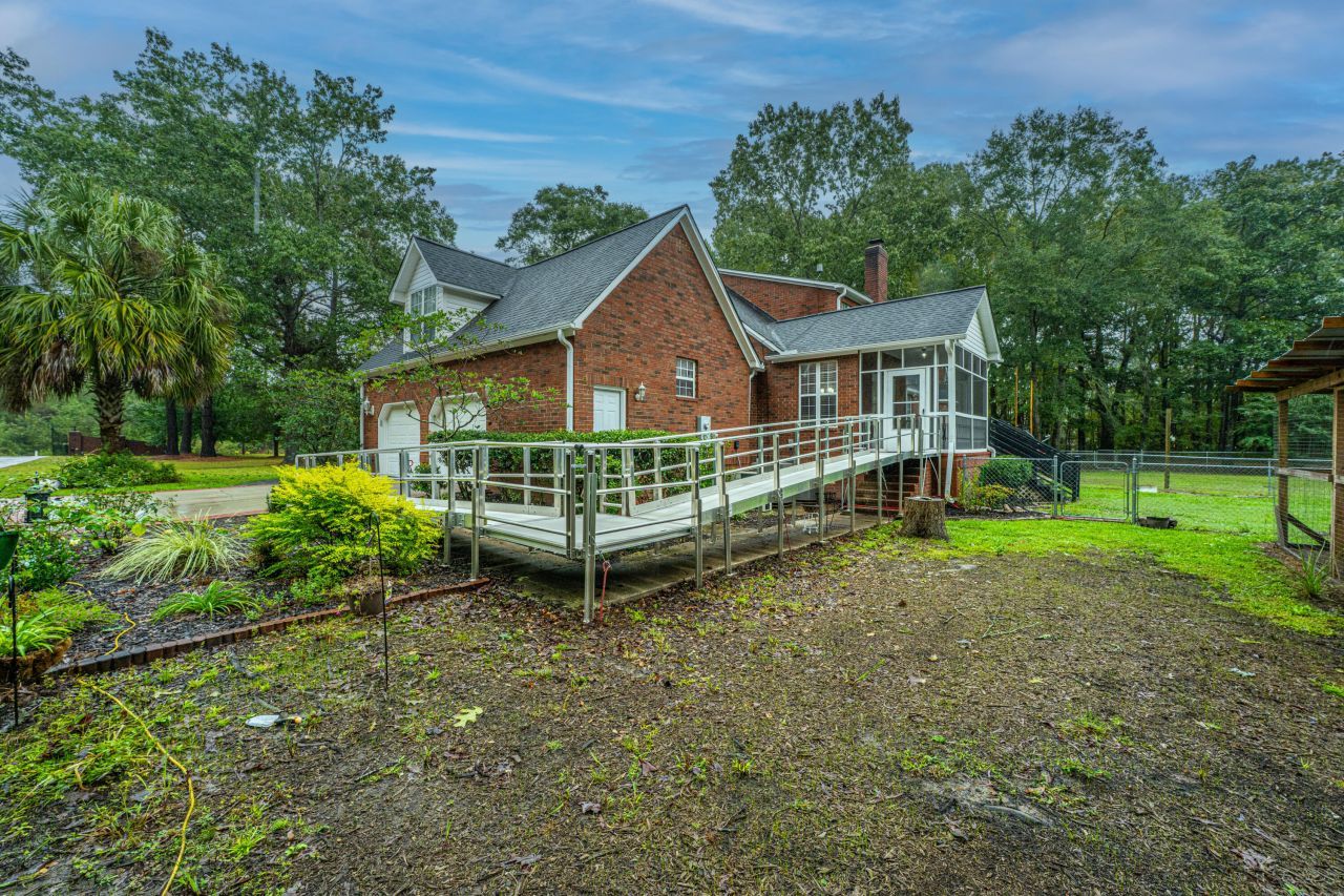 1155 Highway 61 Photo 63