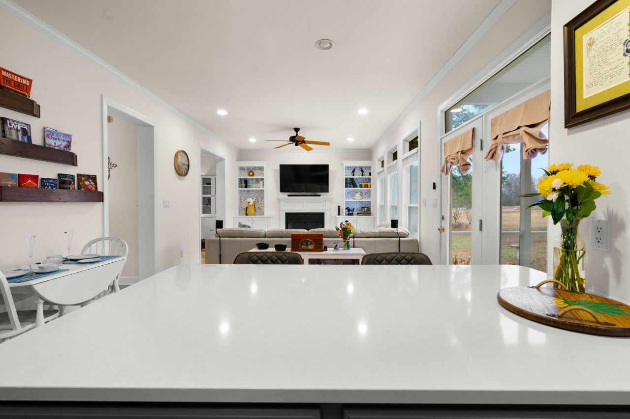 1480 Country Club Circle Photo 23