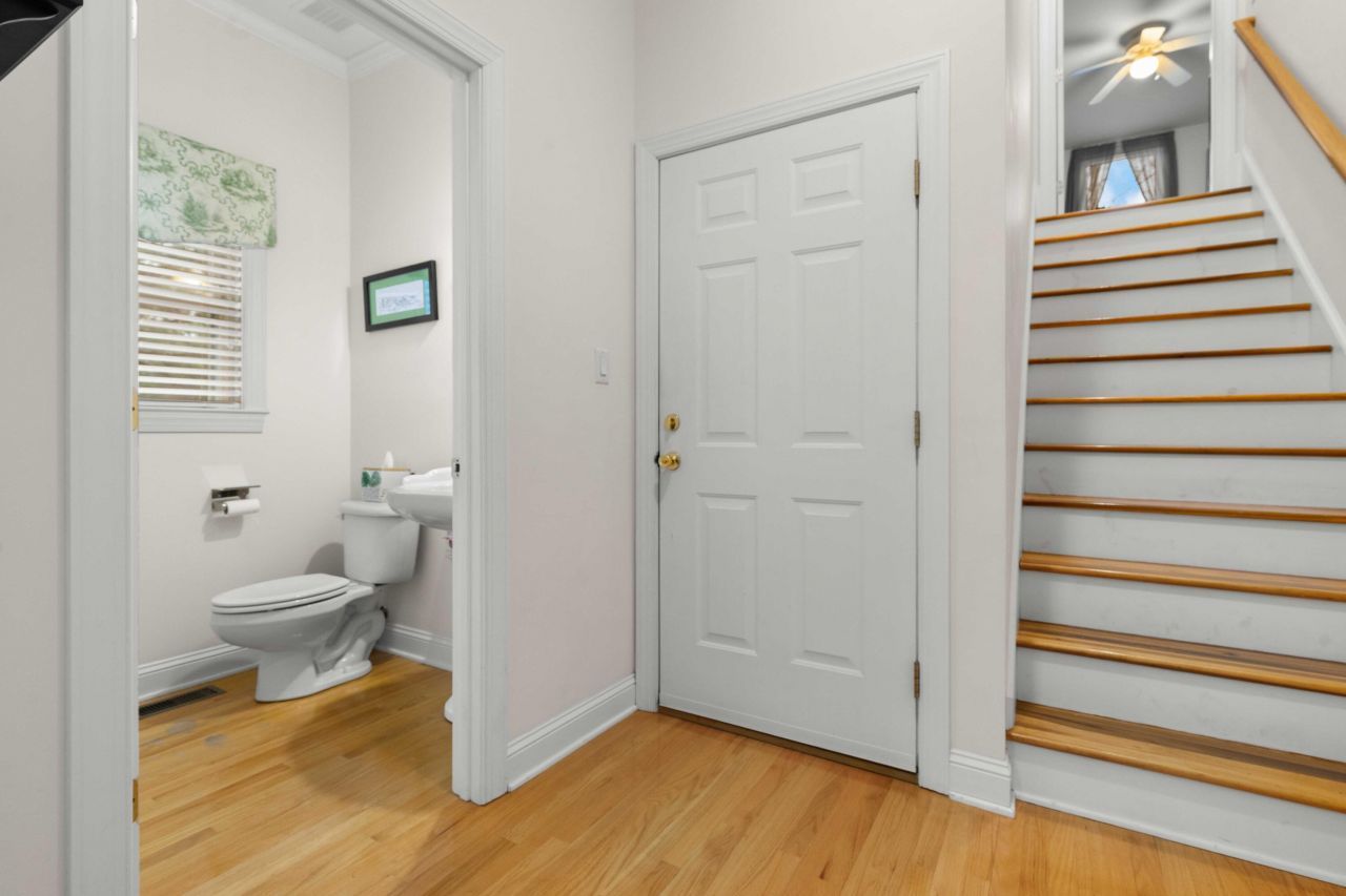 1480 Country Club Circle Photo 26