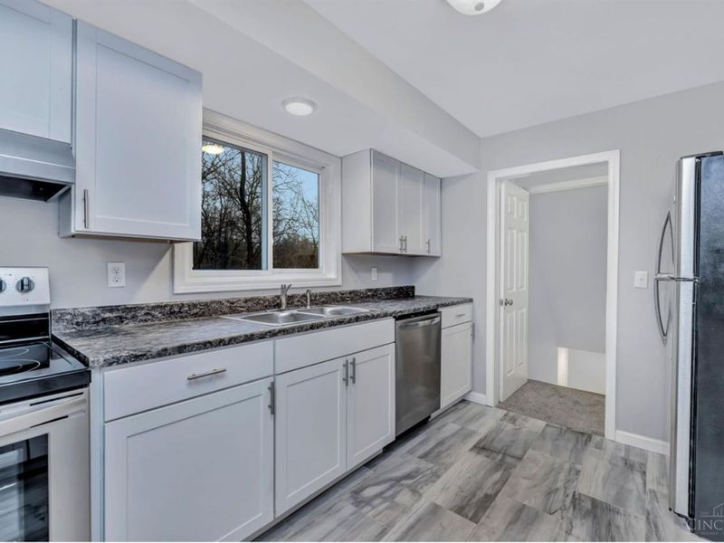 4284 Foley Road, Cincinnati, OH 45238 Photo 10