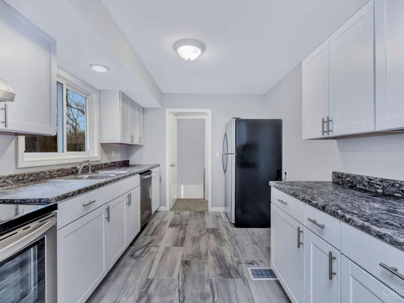 4284 Foley Road, Cincinnati, OH 45238 Photo 9