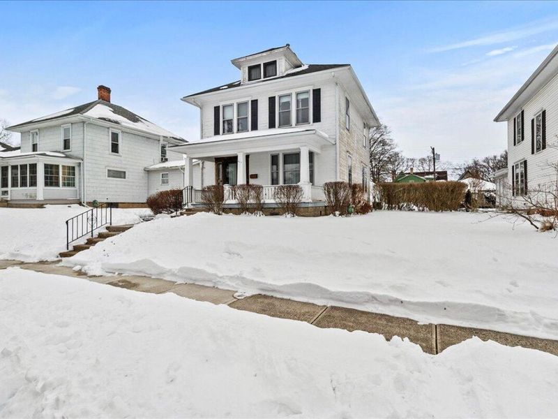 217 Lincoln Place, Urbana, OH 43078 Photo 2