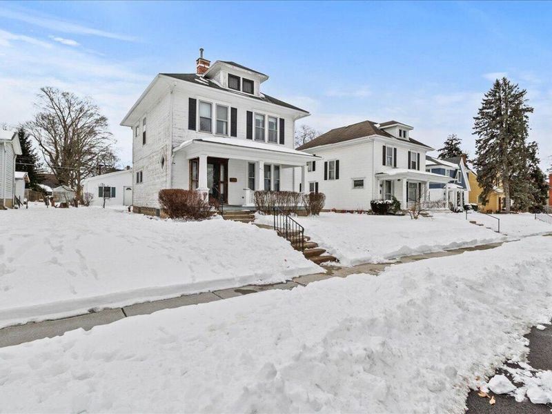 217 Lincoln Place, Urbana, OH 43078 Photo 3