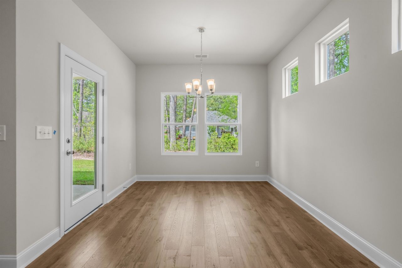 112 Furnies Place Photo 11