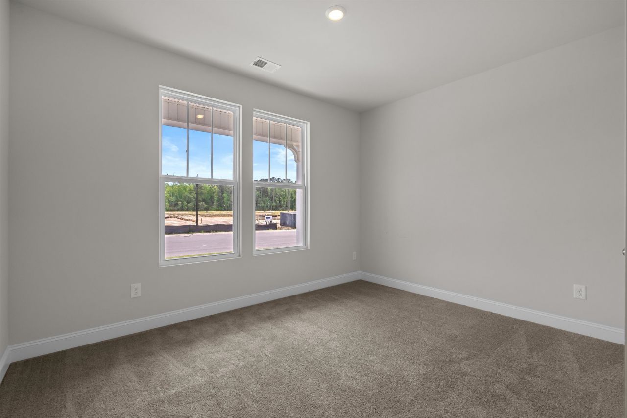 112 Furnies Place Photo 13