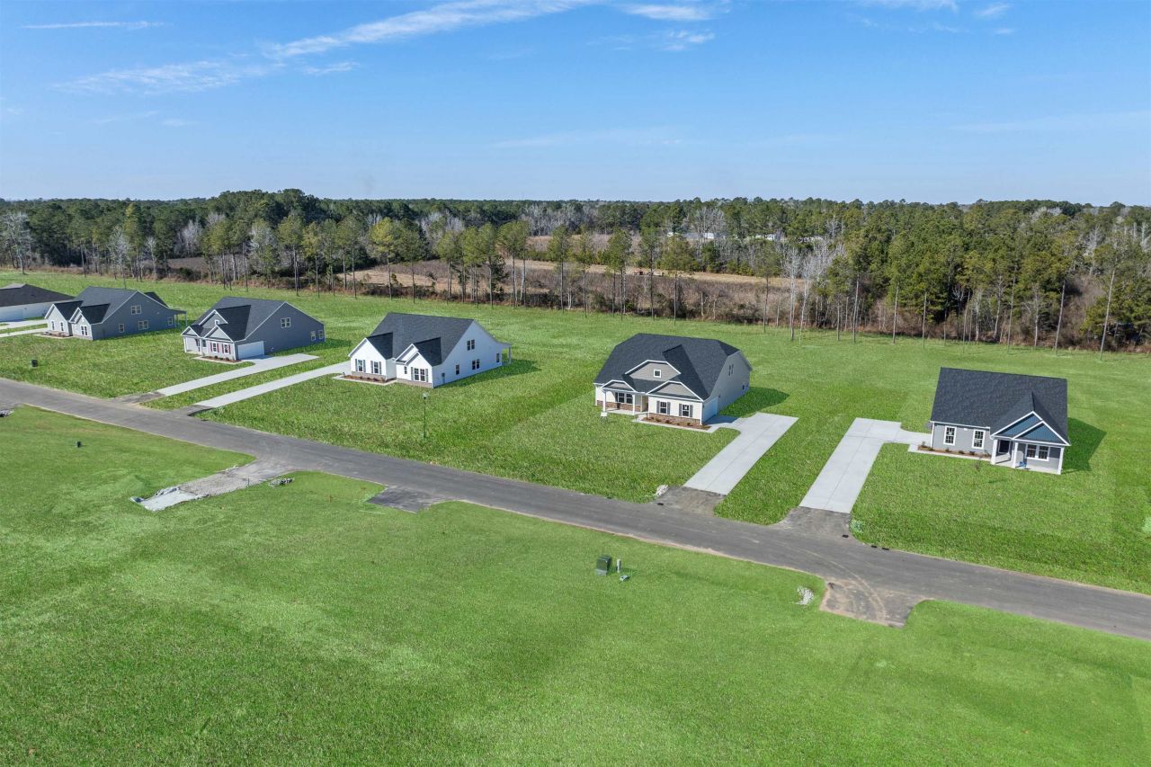 112 Furnies Place Photo 2