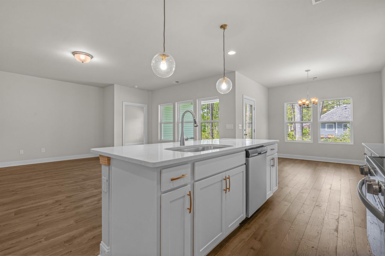 112 Furnies Place Photo 7