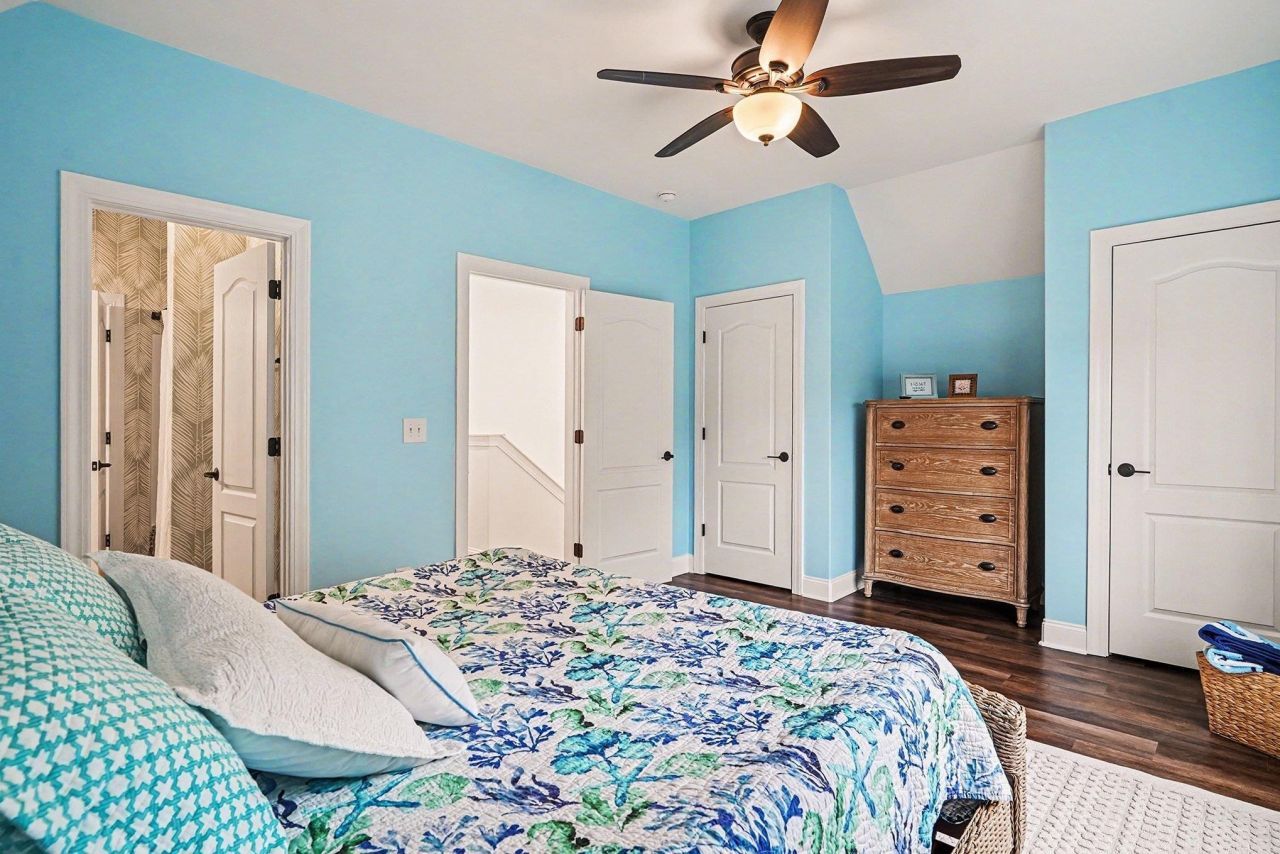 244 Gloucester Way Photo 25