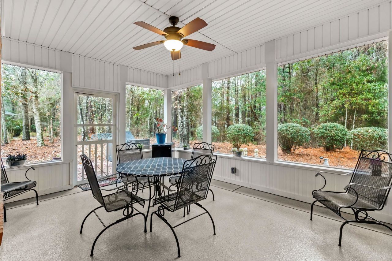 2977 Woodberry Ct. Photo 24