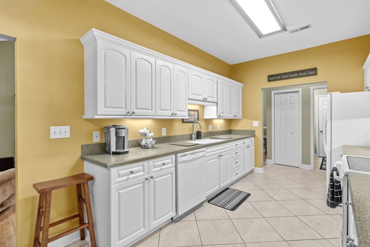 2977 Woodberry Ct. Photo 8