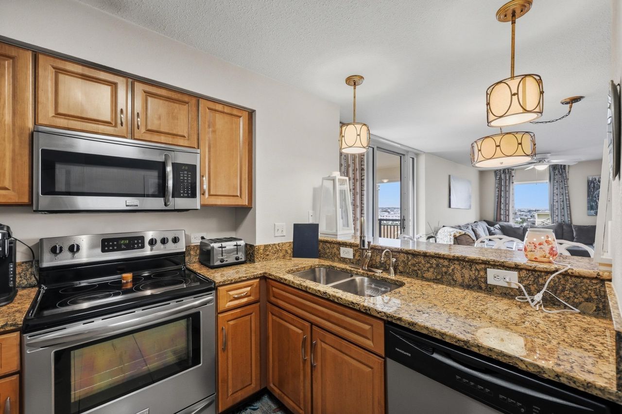 1819 N North Ocean Blvd. Photo 34