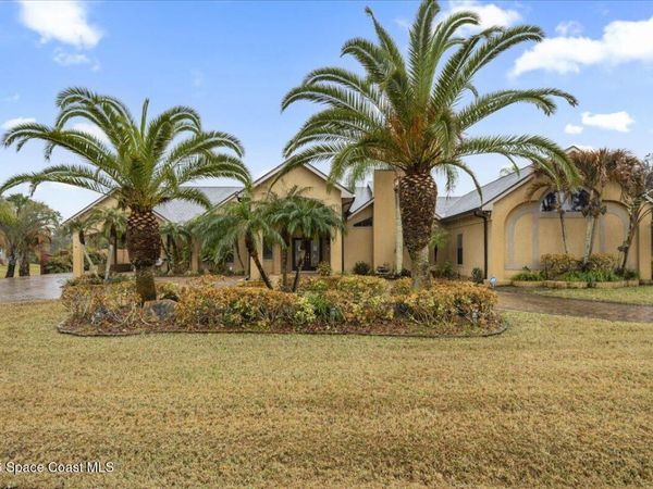 1855 Plantation Circle SE, Palm Bay, FL 32909