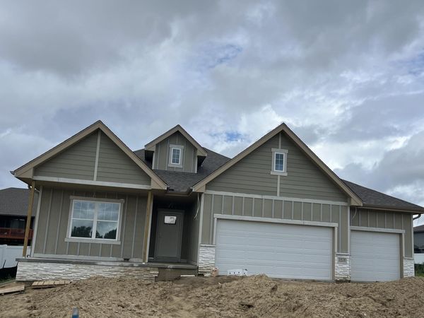 1828 SYCAMORE Street, COUNCIL BLUFFS, IA 51503