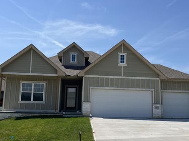 1828 SYCAMORE Street, COUNCIL BLUFFS, IA 51503