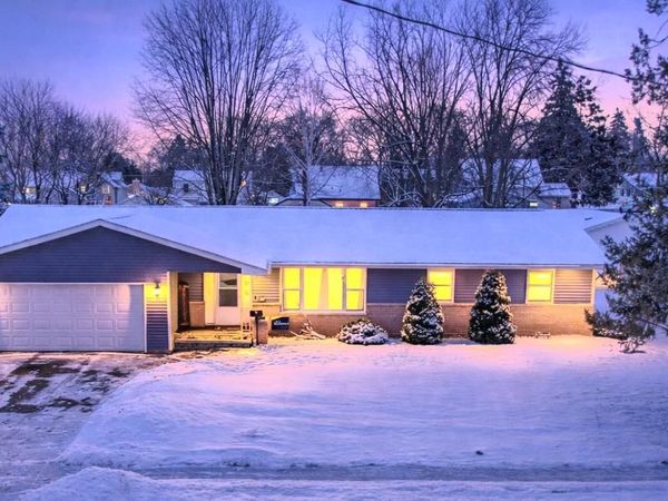 428 LINCOLN STREET, Seymour, WI 54165