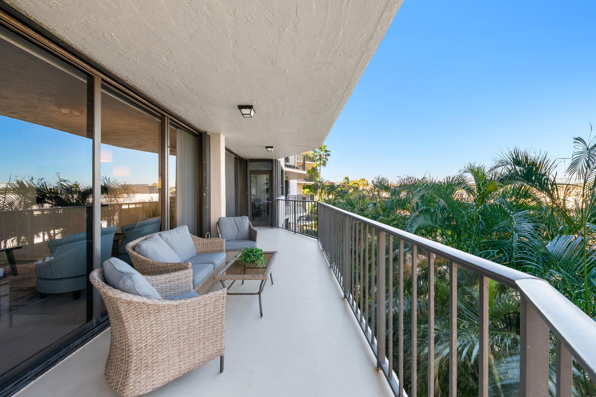 859 Jeffery Street, Unit 306, Boca Raton, FL 33487 Photo