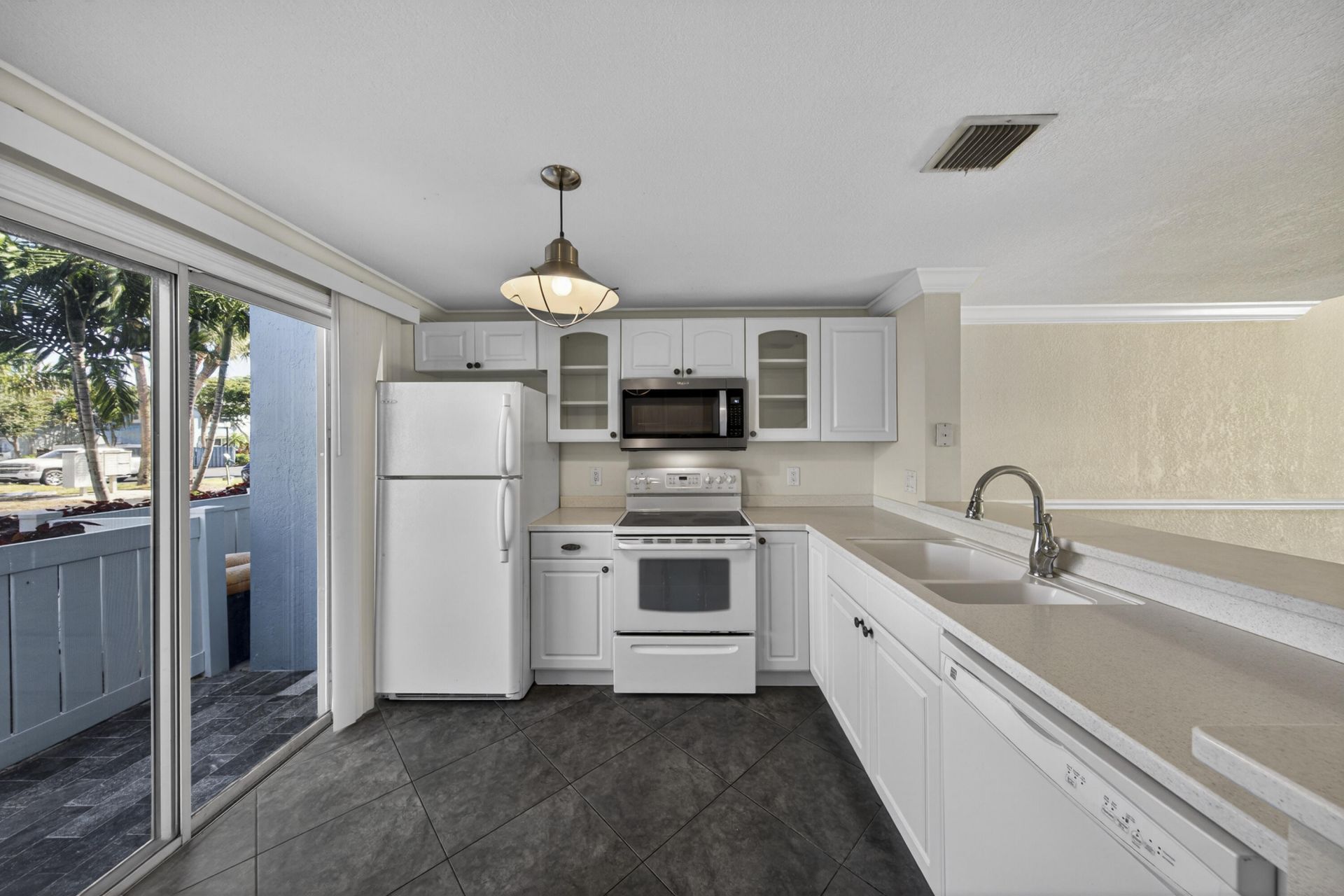 1100 E Jeffrey Street, Boca Raton, FL 33487 Photo