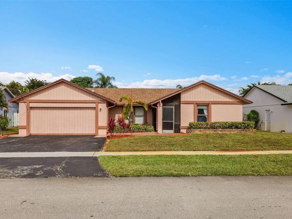 8321 NW 52 Street, Lauderhill, FL 33351