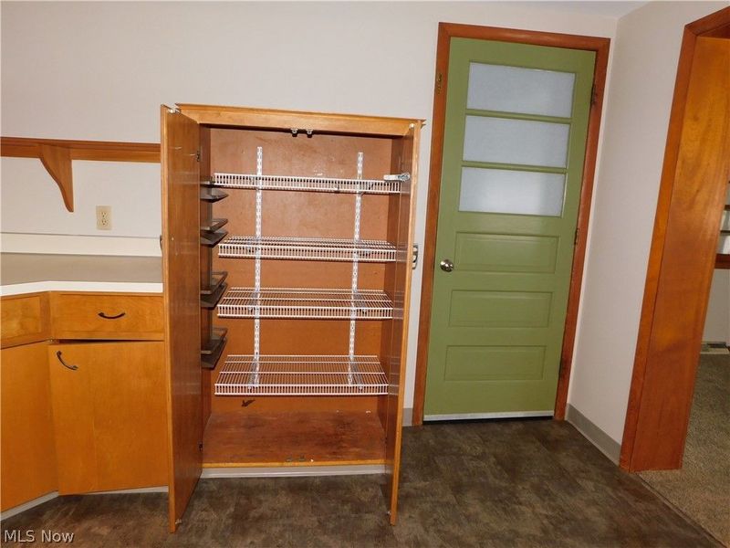 726 Warren Street SW, Massillon, OH 44647 Photo 10