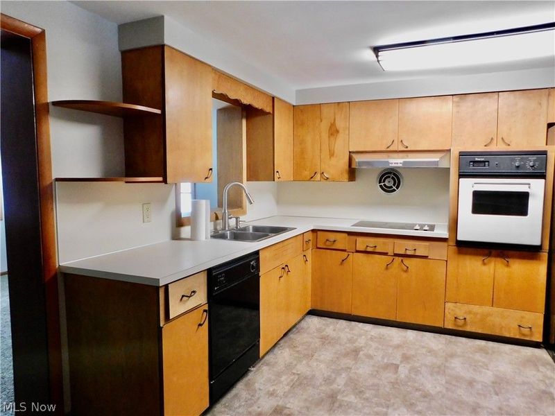 726 Warren Street SW, Massillon, OH 44647 Photo 8