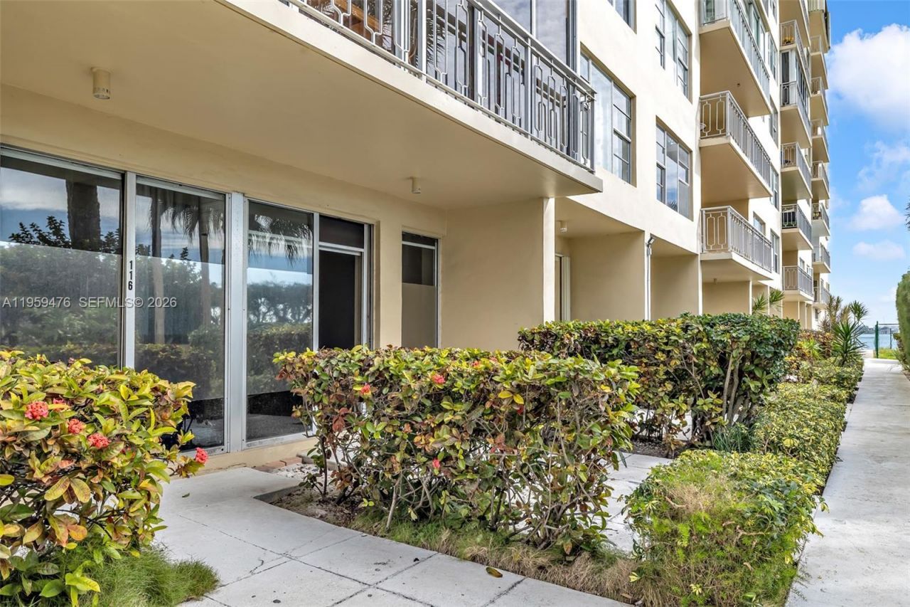 11111 Biscayne Blvd, Unit 116, Miami, FL 33181 Photo