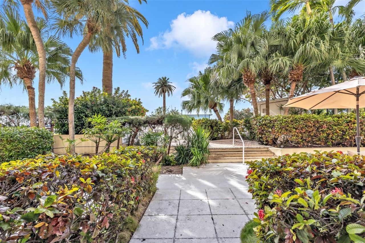 11111 Biscayne Blvd, Unit 116, Miami, FL 33181 Photo