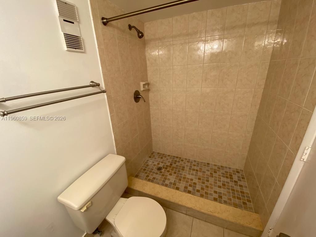 8540 N Sherman Cir , Unit 307, Miramar, FL 33025 Photo
