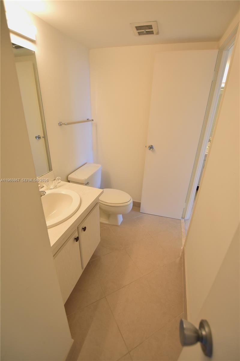 20301 W Country Club Dr , Unit 1425, Aventura, FL 33180 Photo