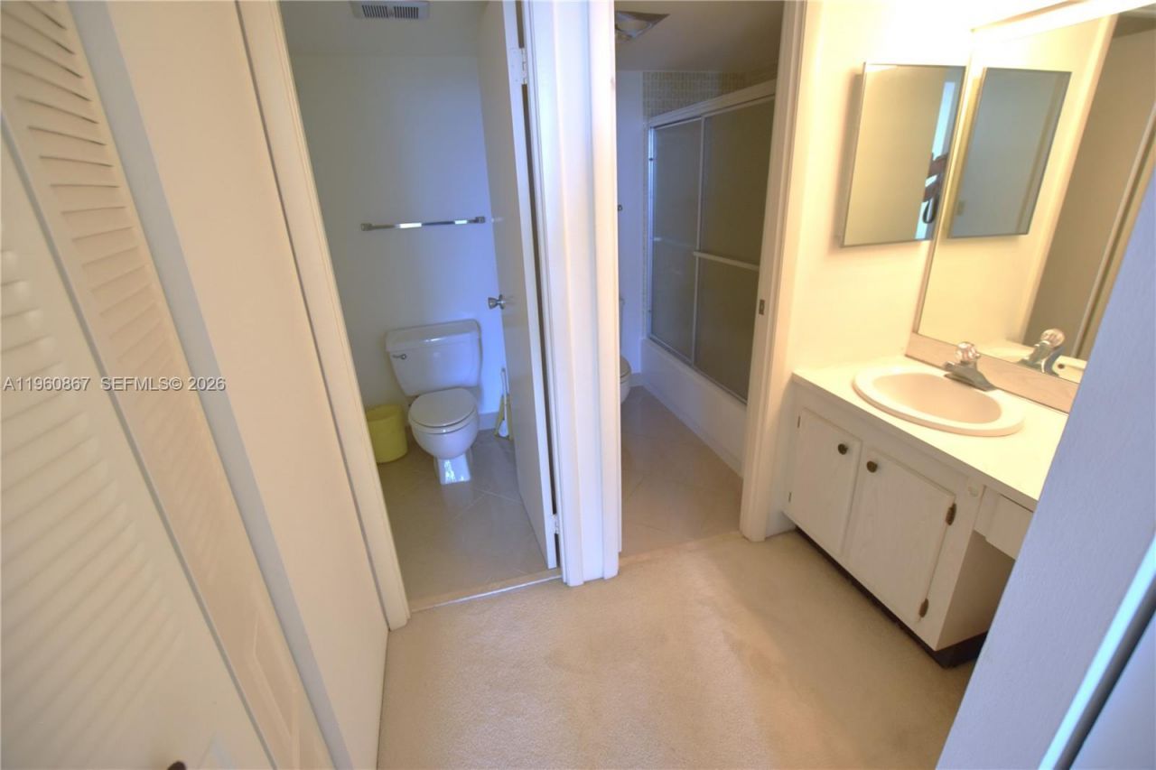 20301 W Country Club Dr , Unit 1425, Aventura, FL 33180 Photo