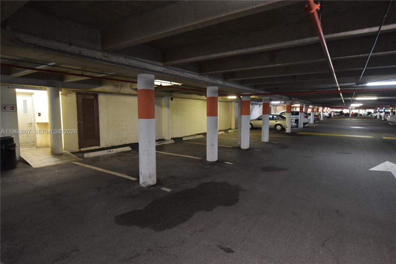 20301 W Country Club Dr , Unit 1425, Aventura, FL 33180 Photo