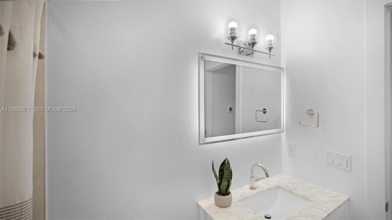 410 Bowie Ln , Key Largo, FL 33037 Photo