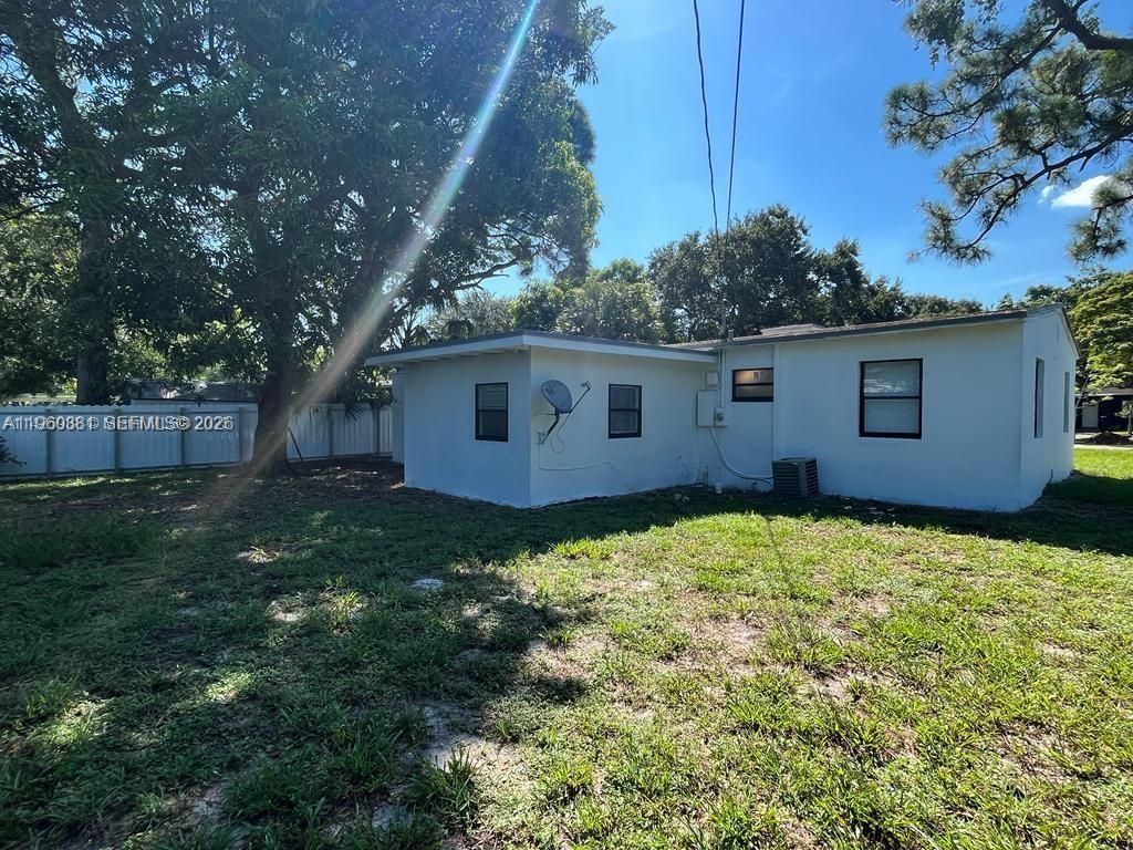 215 SW 21st Way , Fort Lauderdale, FL 33312 Photo