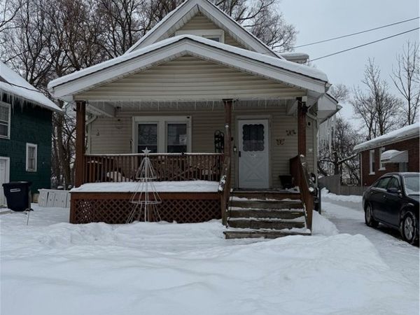 2975 Mckoon Avenue, Niagara Falls, NY 14305