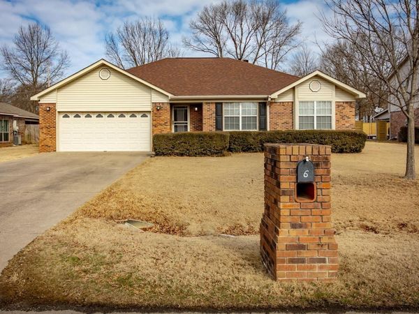 6 Crestwood Drive, Cabot, AR 72023