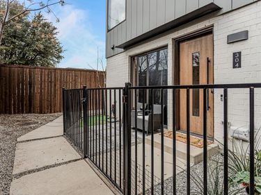 304 Mathey Court, Dallas, TX 75208