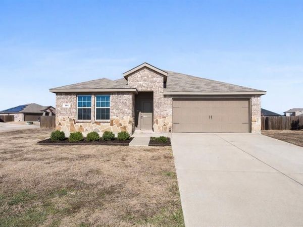 501 Farmhouse Lane, Josephine, TX 75189
