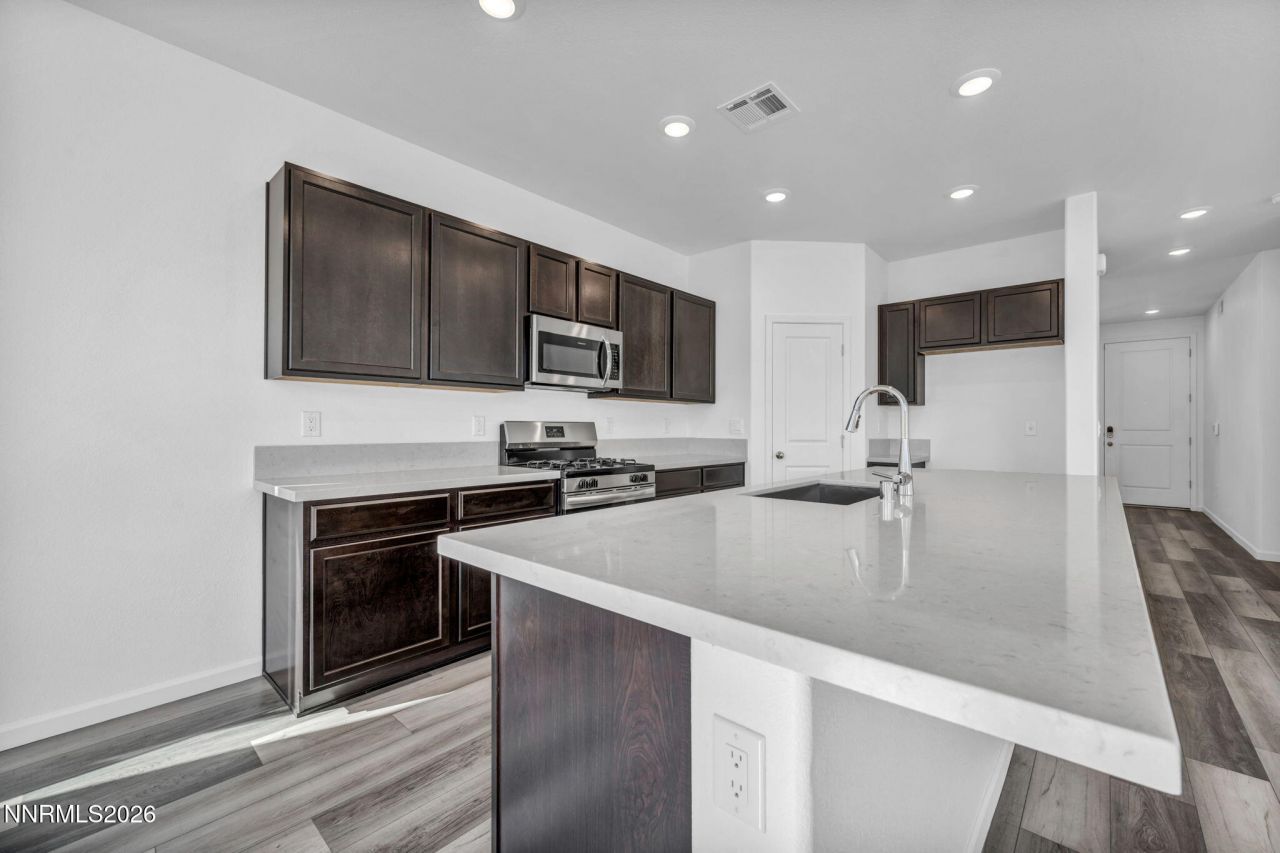 645 E Patrician Drive, Reno, NV 89506 Photo