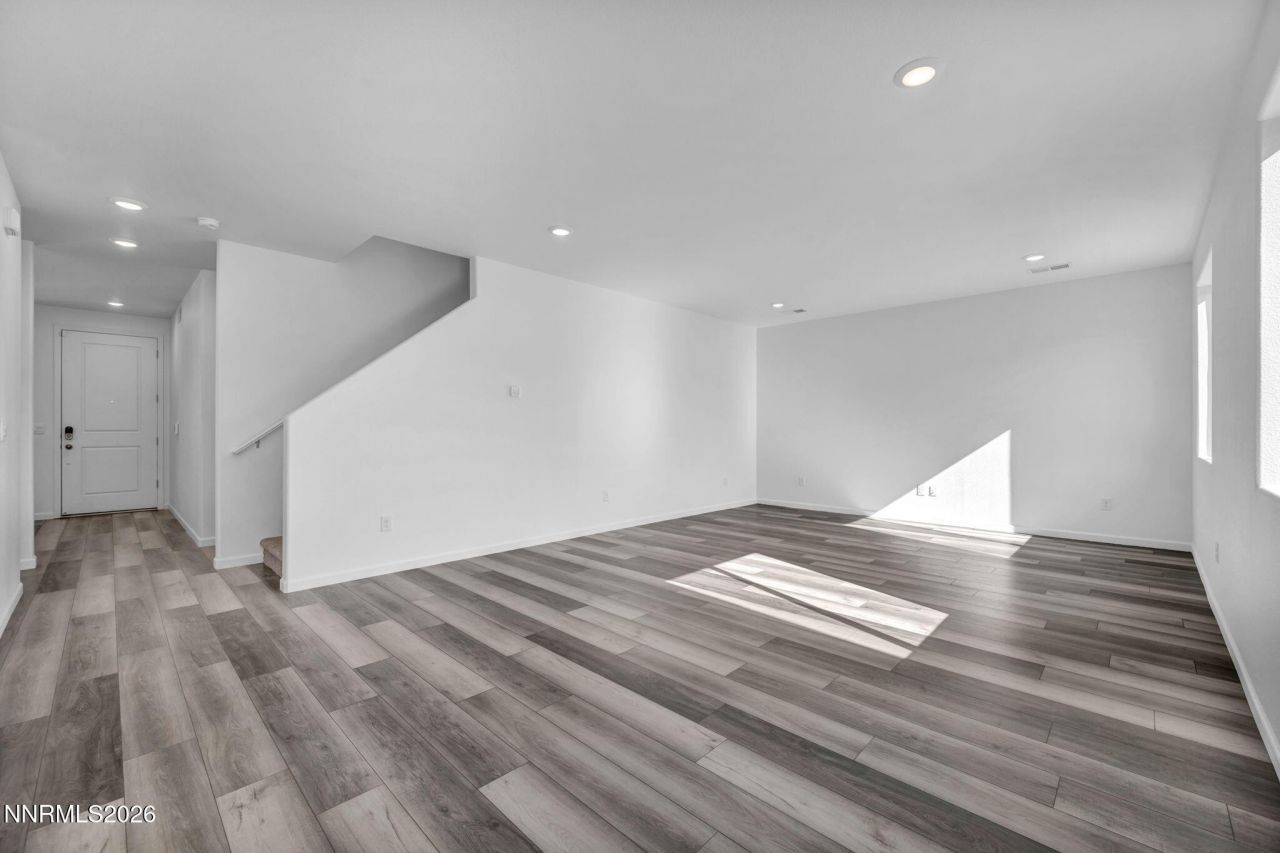 645 E Patrician Drive, Reno, NV 89506 Photo