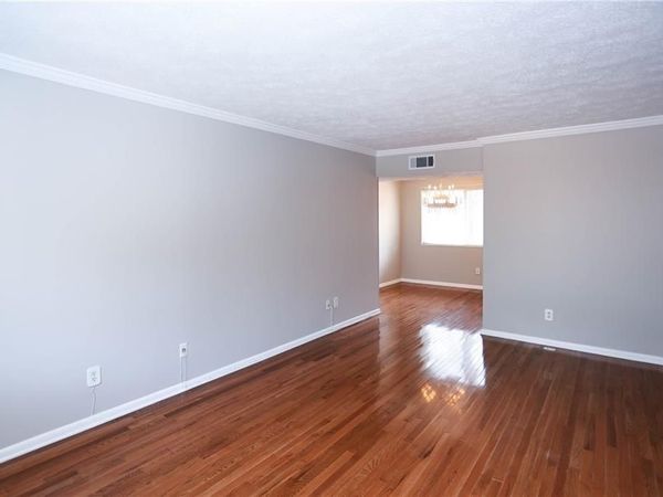 100 Biscayne Drive NW, Unit D7, Atlanta, GA 30309