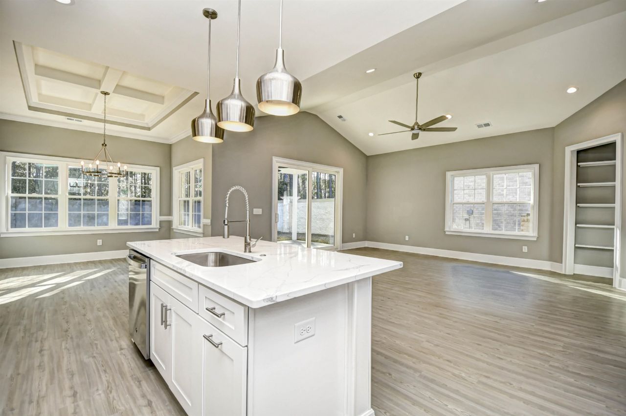 277 Waterfall Circle Photo 11