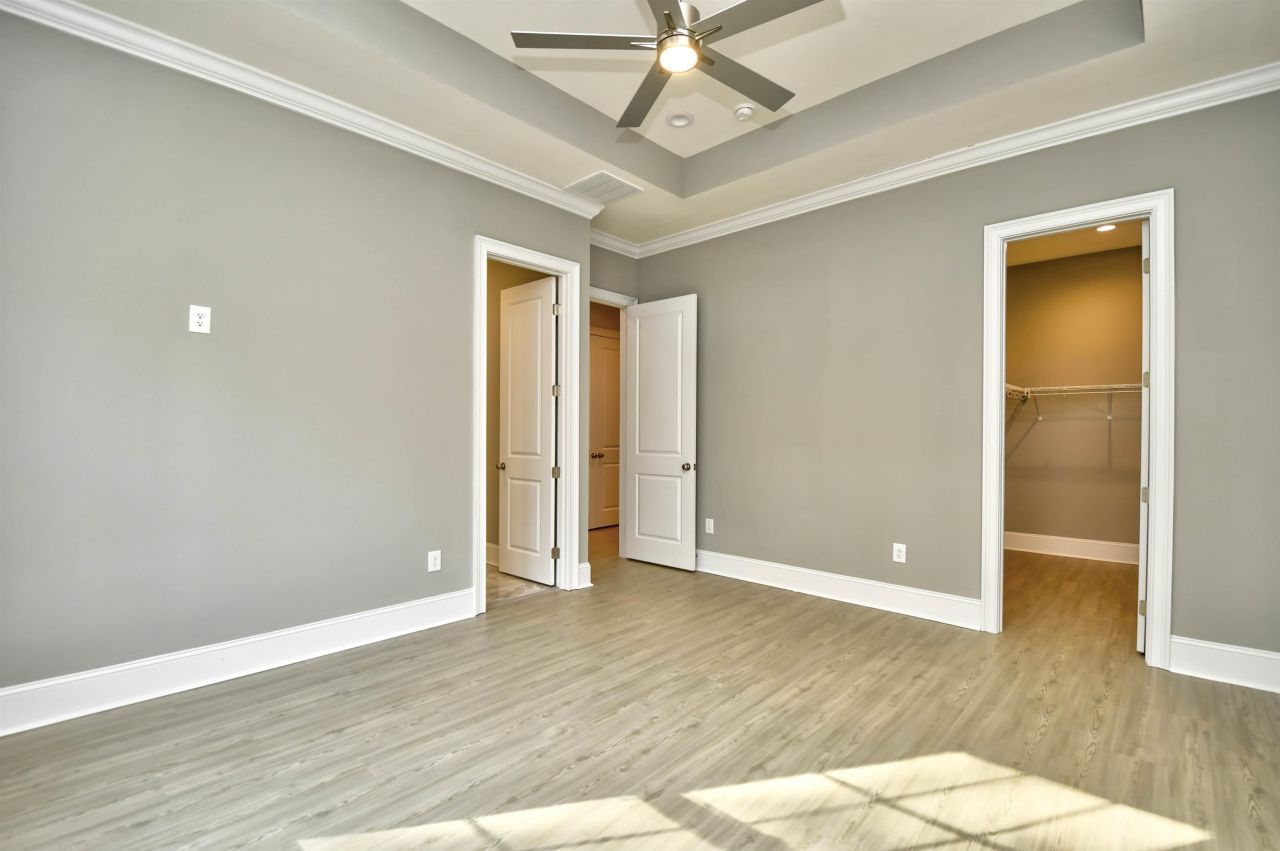 277 Waterfall Circle Photo 16