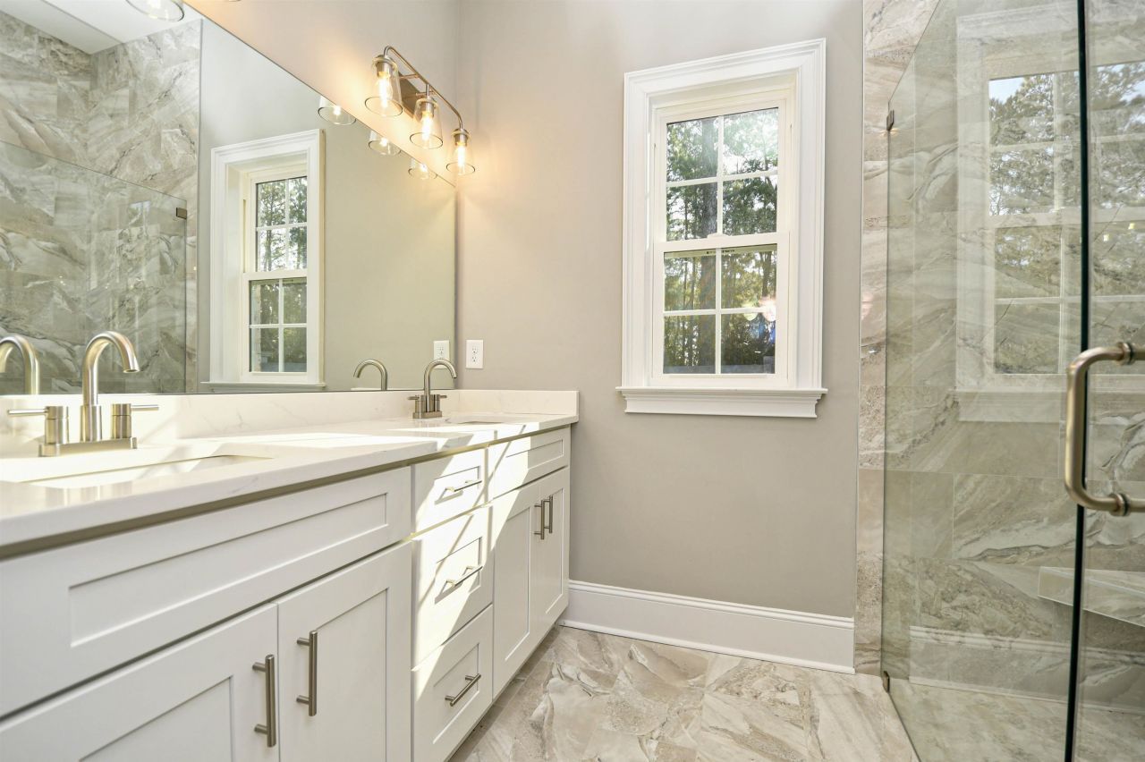 277 Waterfall Circle Photo 18