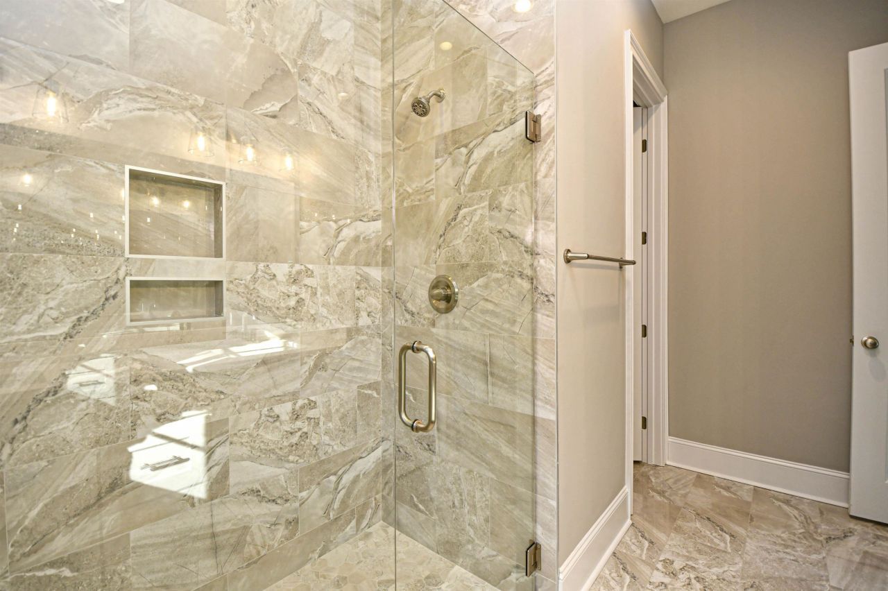 277 Waterfall Circle Photo 19