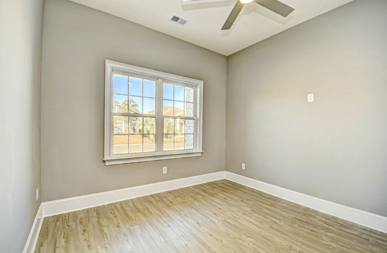 277 Waterfall Circle Photo 20