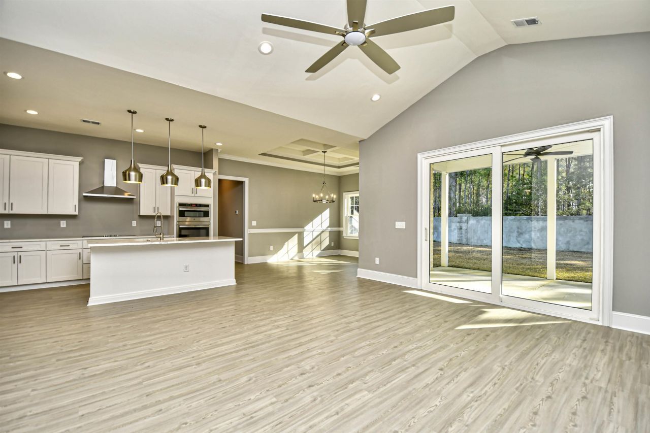 277 Waterfall Circle Photo 5