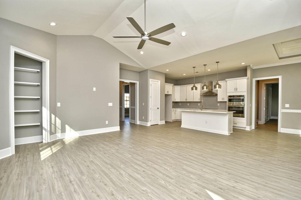 277 Waterfall Circle Photo 6