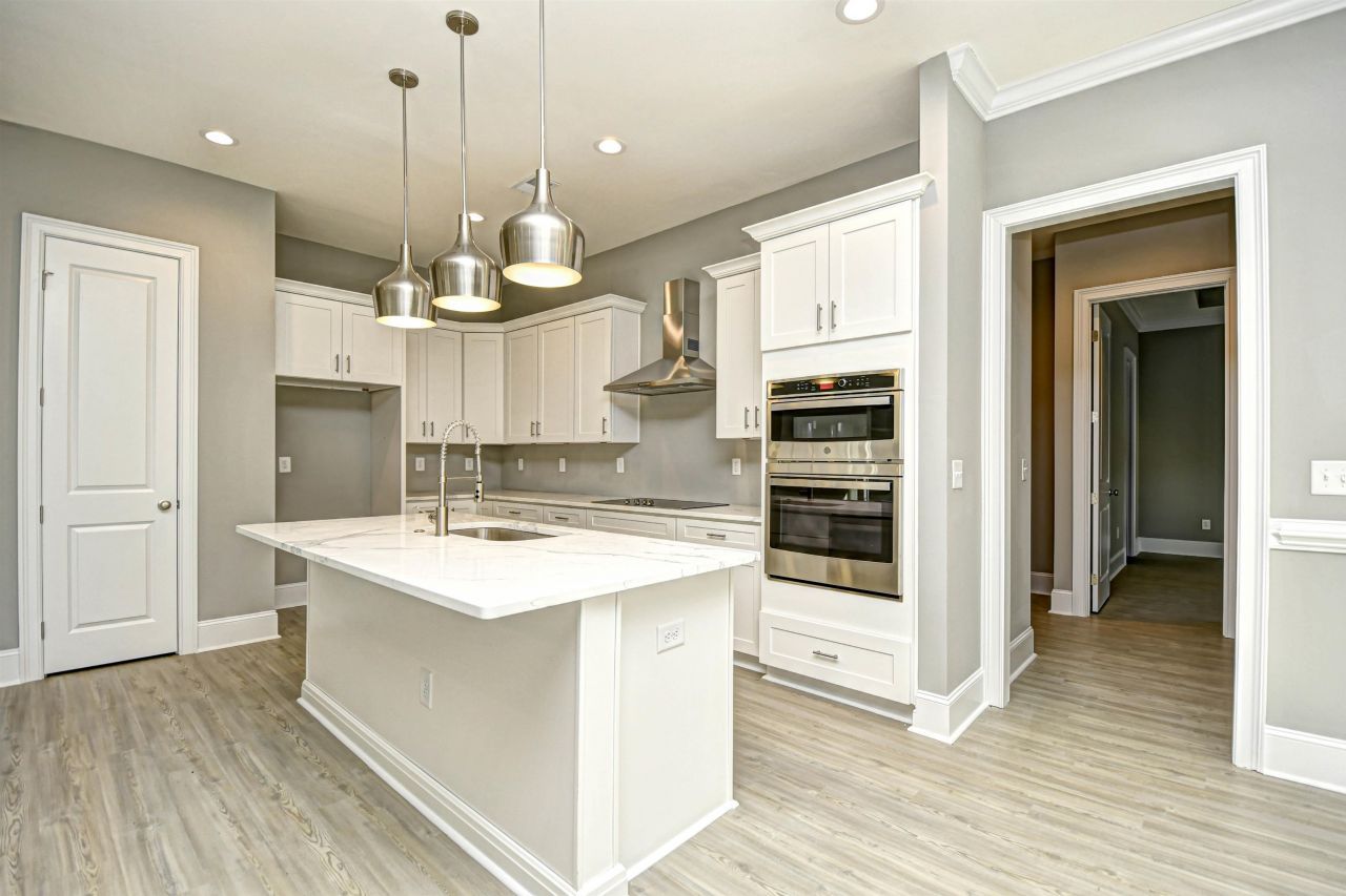 277 Waterfall Circle Photo 8