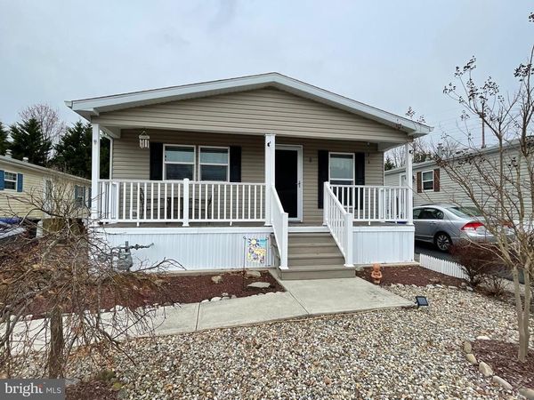 8 BALTIMORE AVENUE, STAFFORD TOWNSHIP, NJ 08050