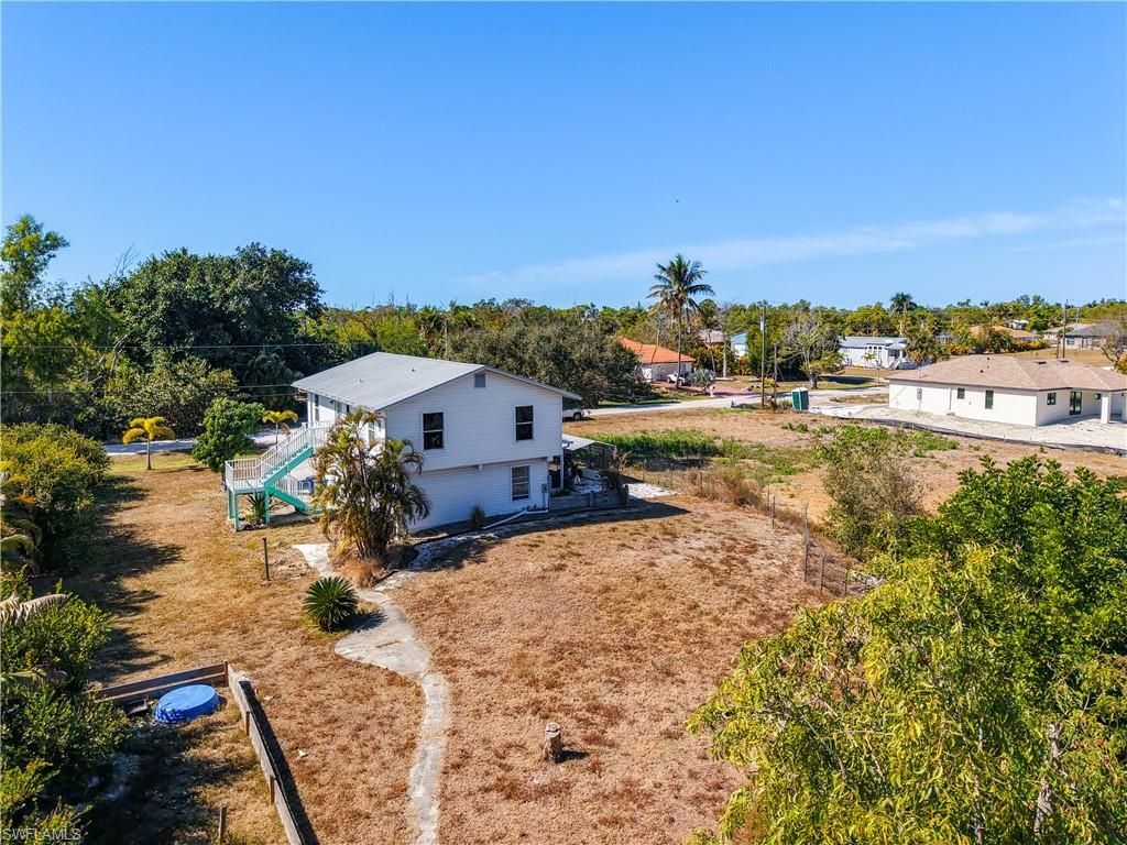 8628 Yukon Ct, Saint James City, FL 33956 Photo