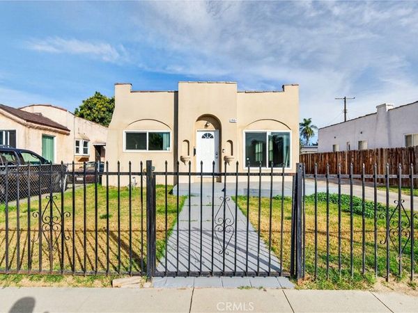 1905 E Palmer, Compton, CA 90221
